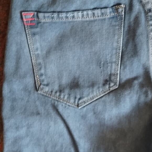 BDG Black Wash Bermuda Cutoff Mom High Rise Raw Hem Distressed Denim Shorts 25 - Picture 4 of 16